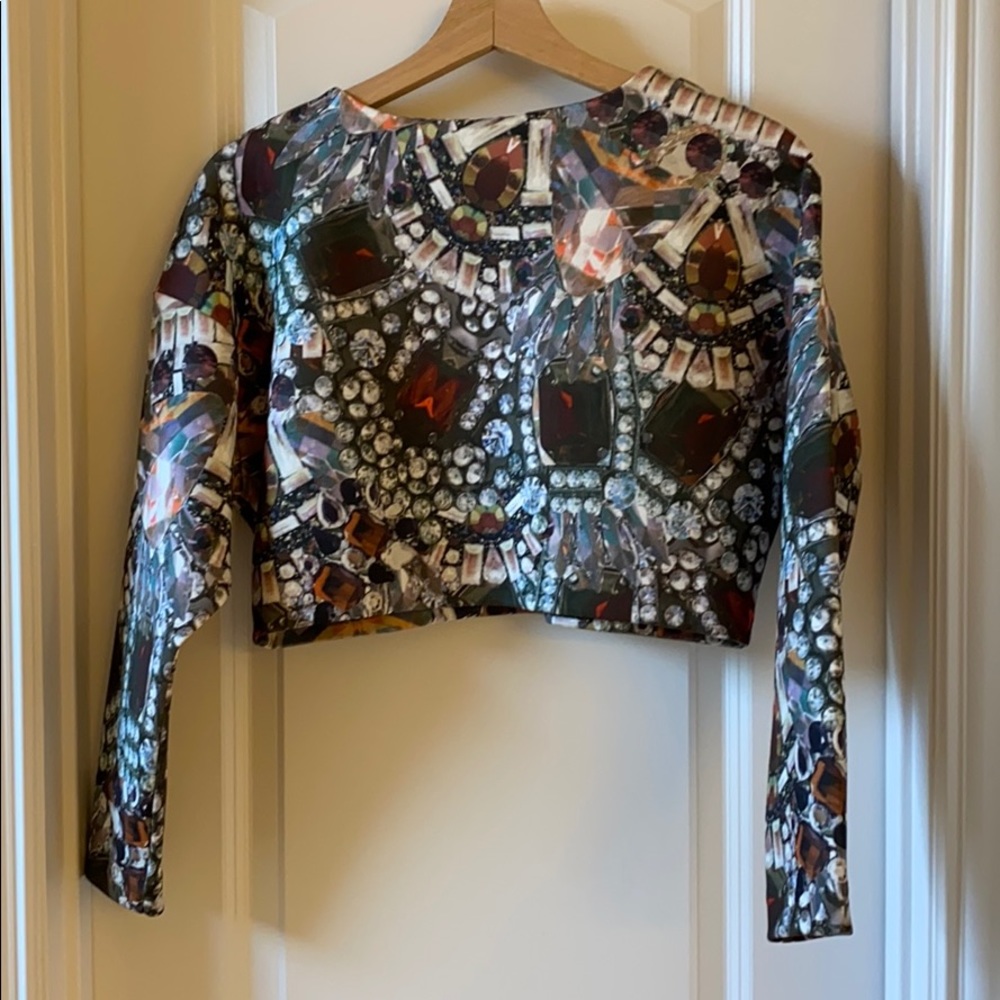 Jewel print scuba crop top. - Picture 5 of 6